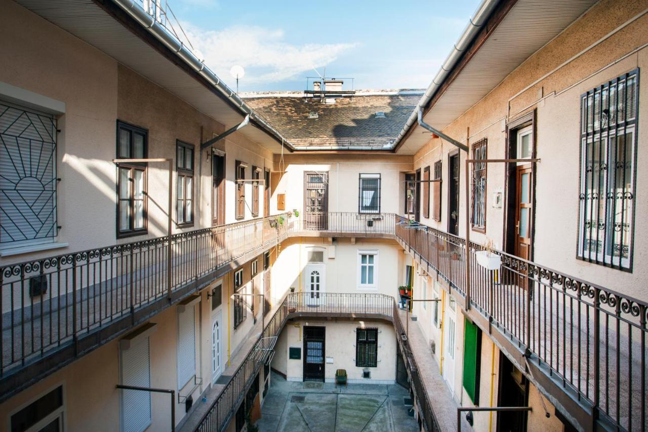 Simona - Lovely Studio In The Downtown . Budapest Exterior photo